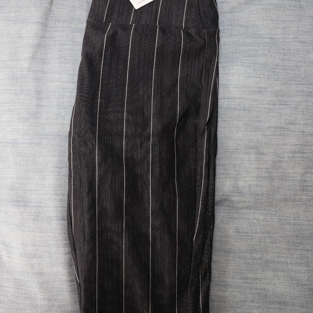 BNWT Agnes and Dora Knit Pinstripe Jeggings